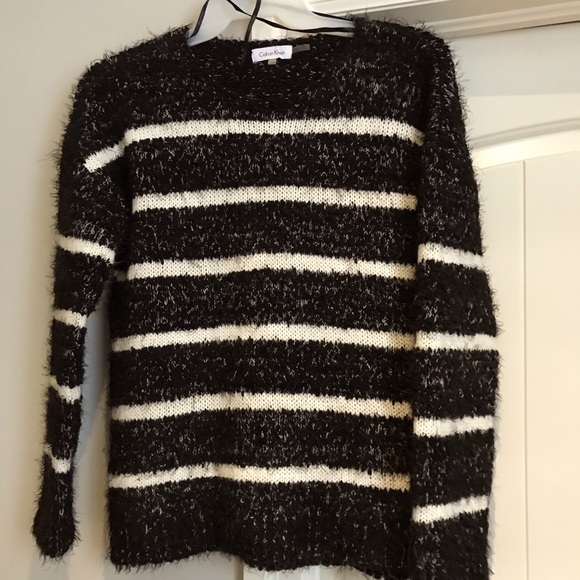 Ladies Calvin Klein Sweater- Medium